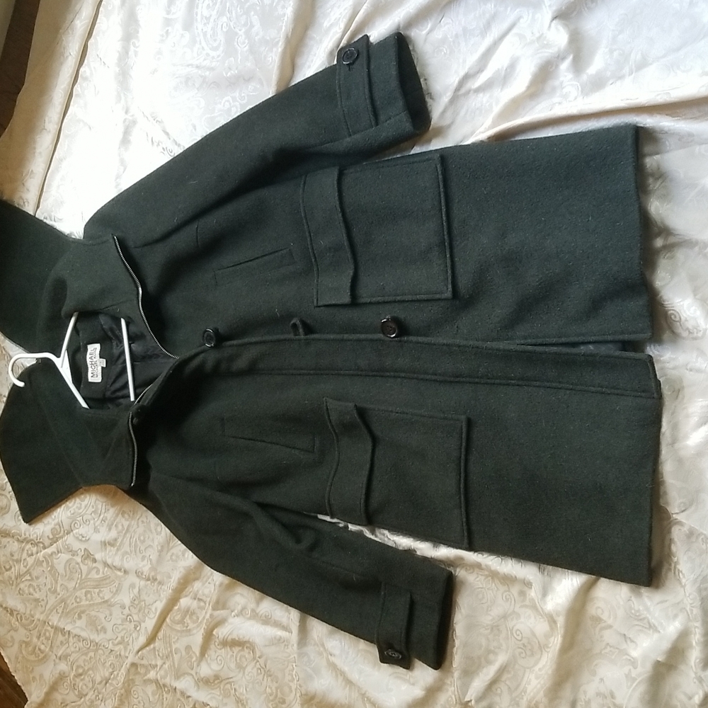 Michael Kors  Huntwr Green Stadium Jacket  size 6